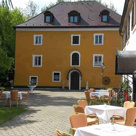 Hotel Schloss Fuchsmuehl Екстер'єр фото