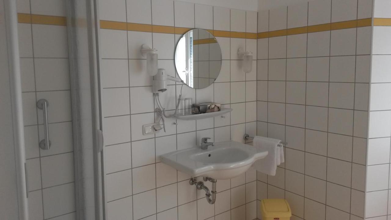 Hotel Schloss Fuchsmuehl Екстер'єр фото